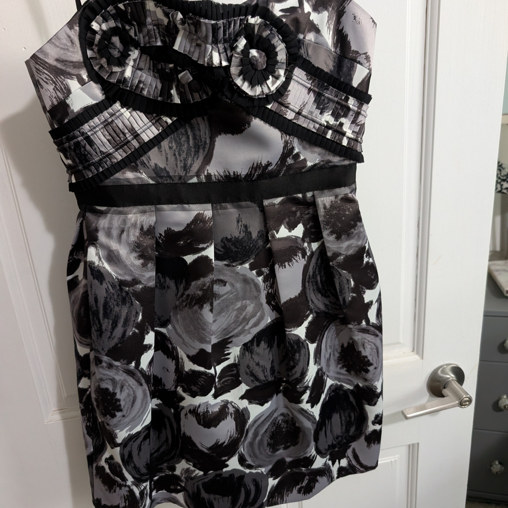 BCBGMaxAzria Black and Gray Strapless Dress